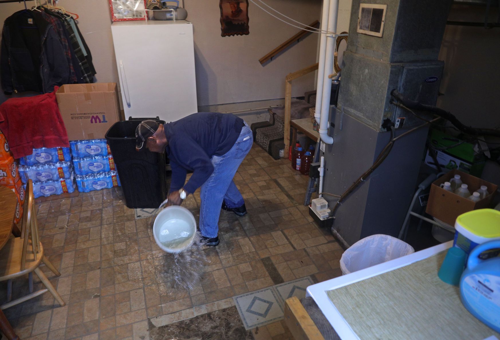 Centreville residents continue fighting flooding, sewer issues